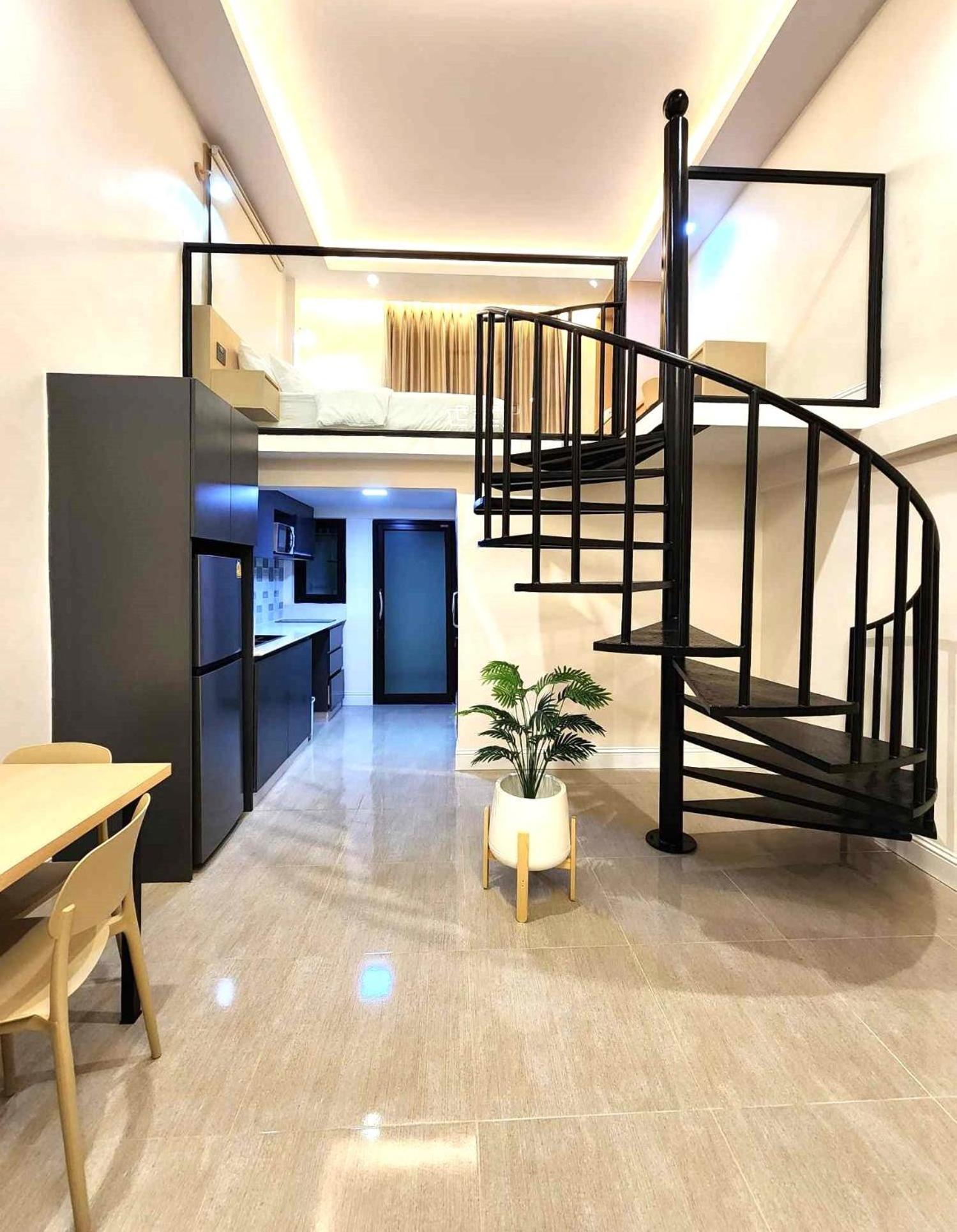 Kenton House Apartment Саванакет Екстериор снимка